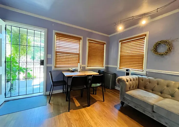 Sweet Home 1 King Bed 1 Queen Bed With Ample Parking Only 2Mins To Freeway
